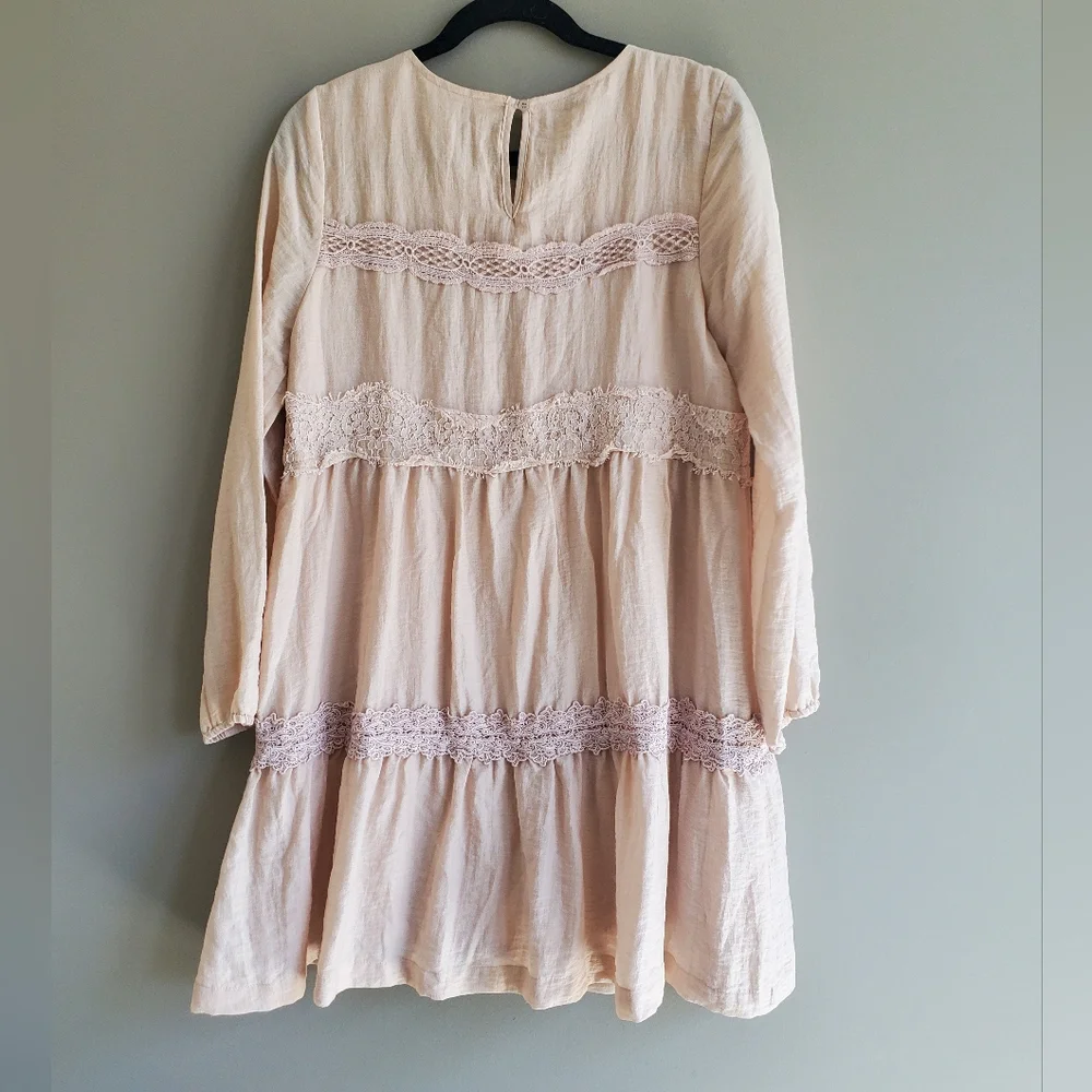 eri + ali Anthropologie Mirana Lace Tier Swing Dress‎ Long Sleeve In Nude Size S - Picture 3 of 10